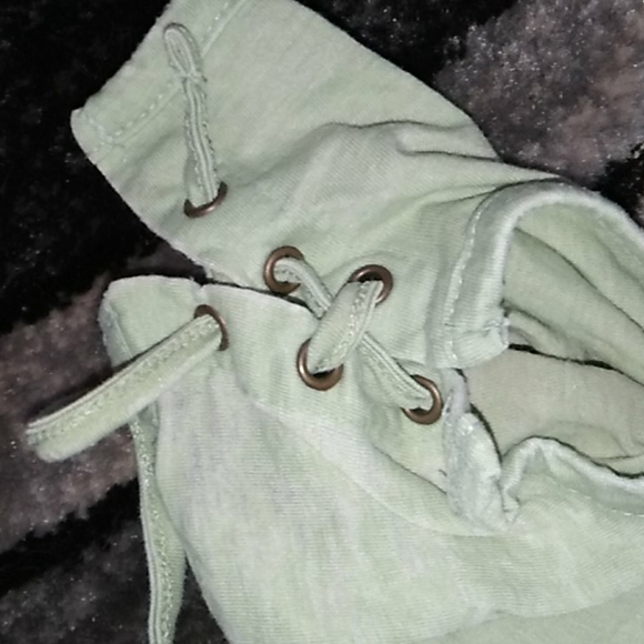 Top - Picture 2 of 3